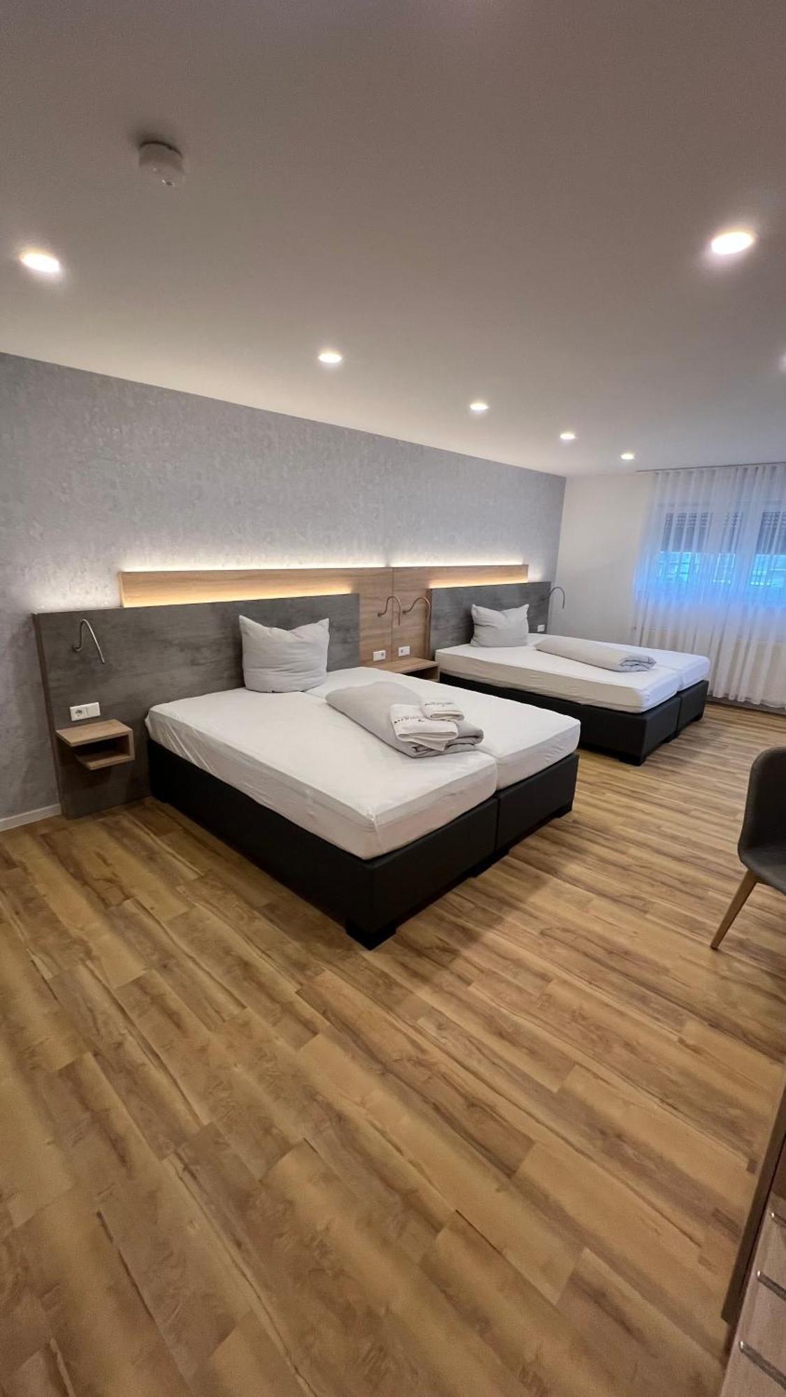 Hotel & Restaurant Am Kirschberg Alten Buseck ภายนอก รูปภาพ