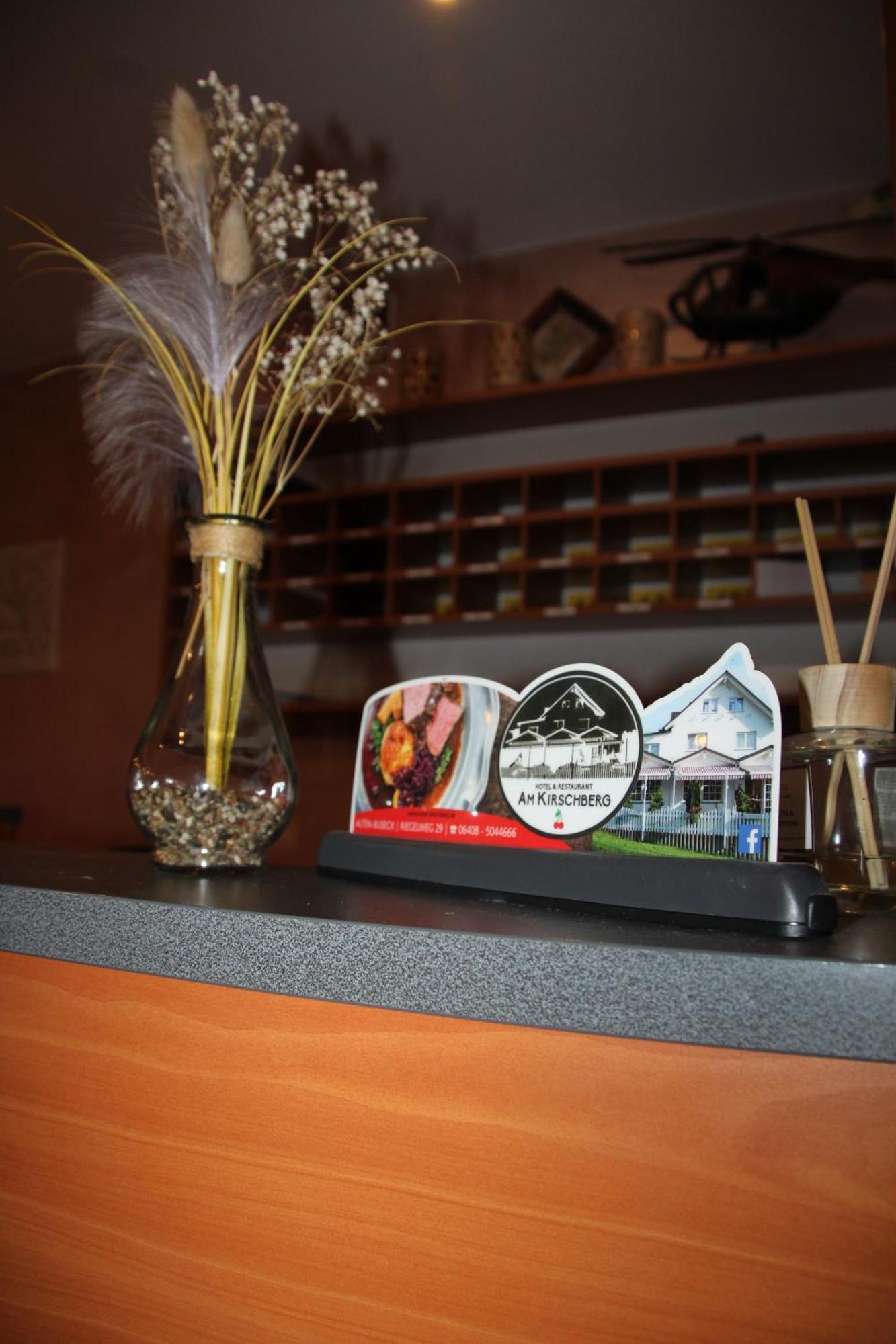 Hotel & Restaurant Am Kirschberg Alten Buseck ภายนอก รูปภาพ