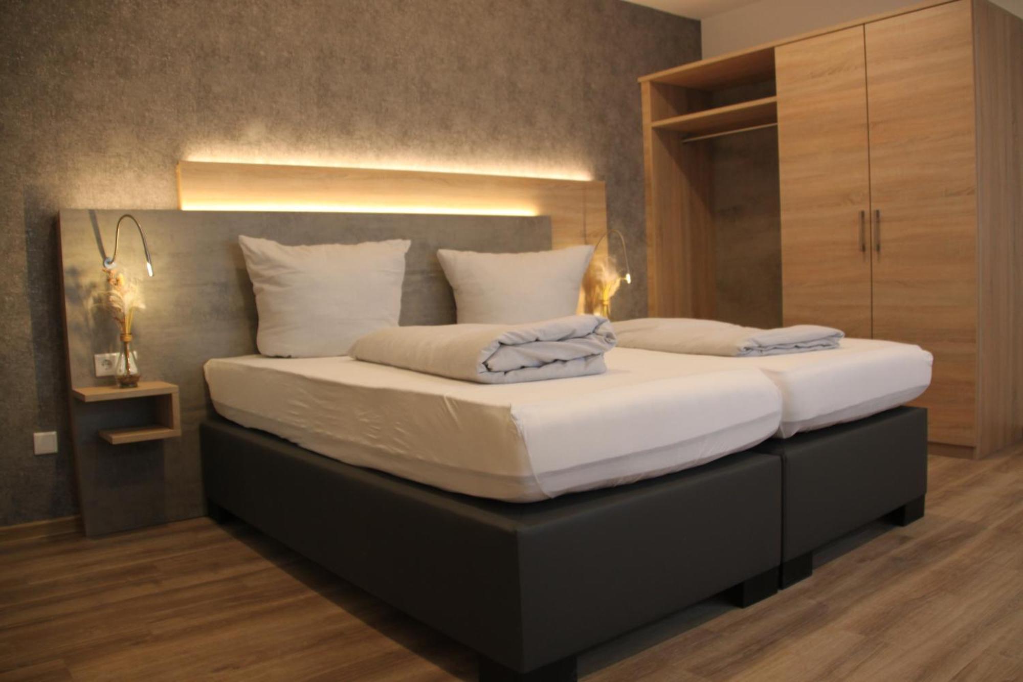 Hotel & Restaurant Am Kirschberg Alten Buseck ภายนอก รูปภาพ