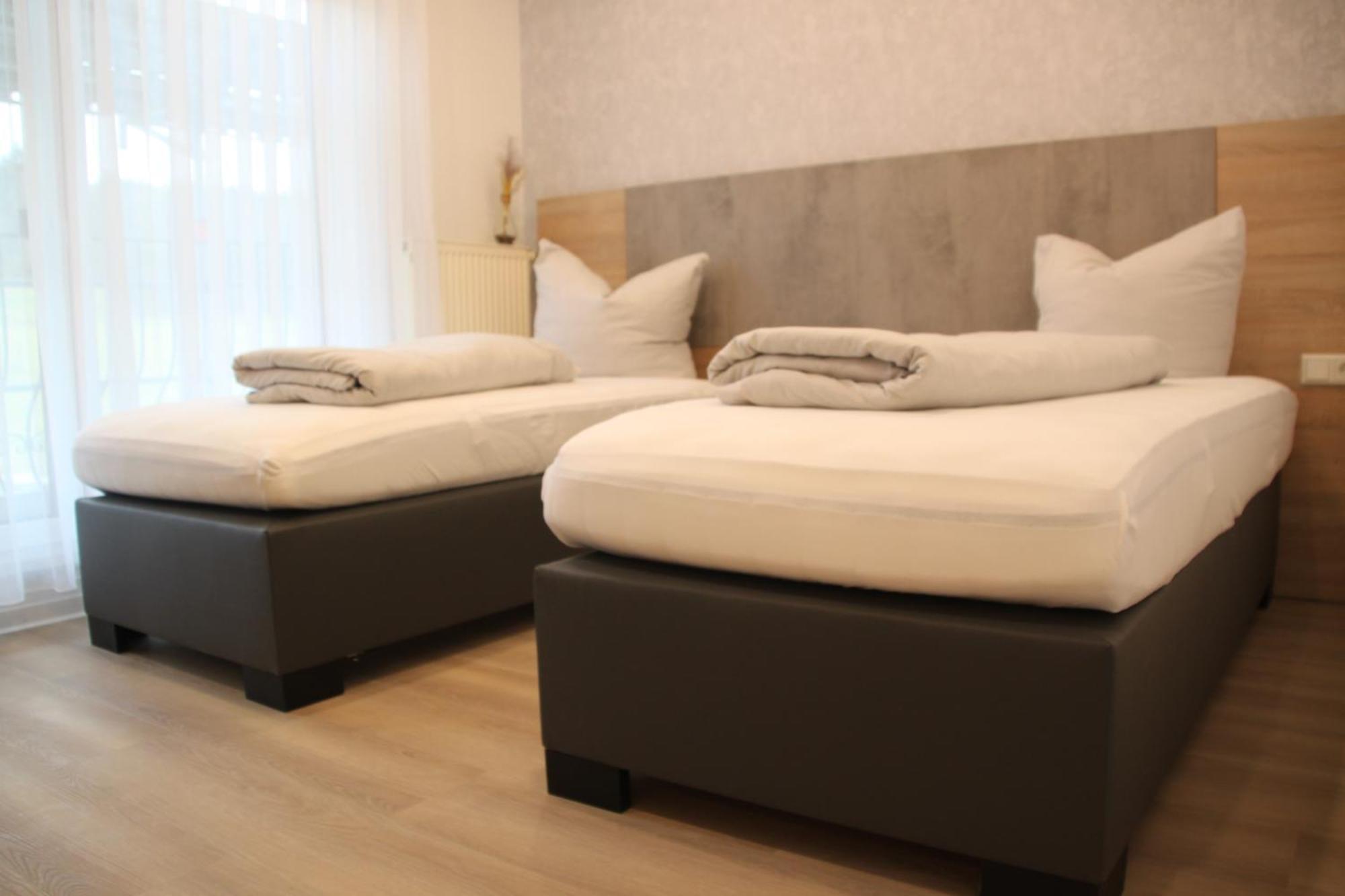 Hotel & Restaurant Am Kirschberg Alten Buseck ภายนอก รูปภาพ